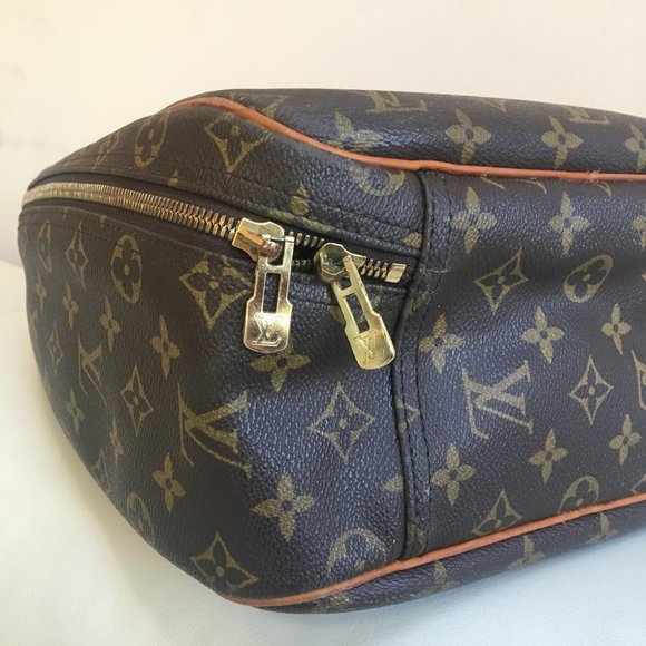 **SOLD PLEASE DO NOT BUY**Louis Vuitton Excursion Tote Bag - Picture 7 of 13